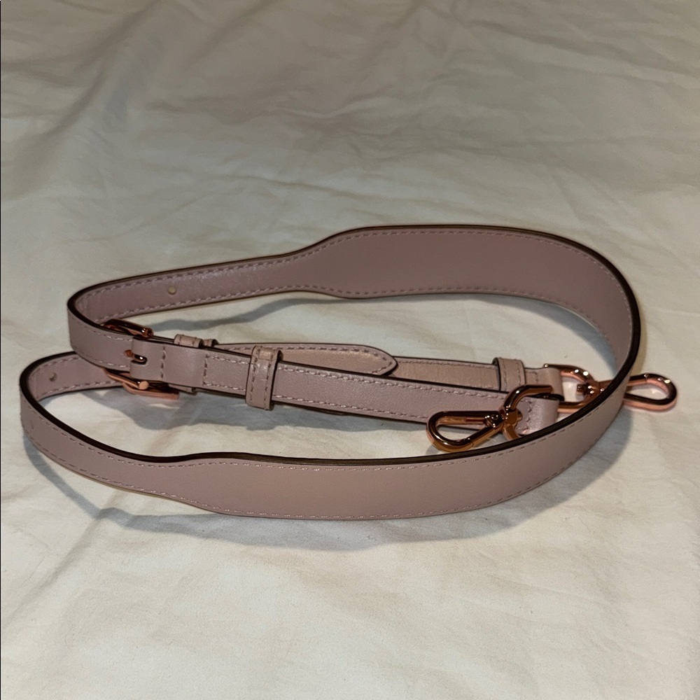 Michael Kors Ava Bunch Leather Strap with Rose Gold Hardware EUC